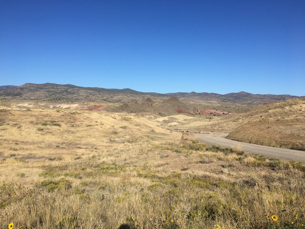 painted hills carrol rim trail