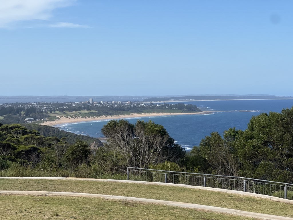 Bateau Bay